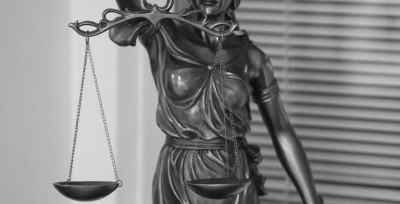 Судебное разбирательство